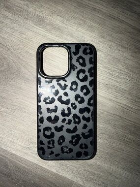 Velvet Caviar Black Leopard Print iPhone Case - MagSafe